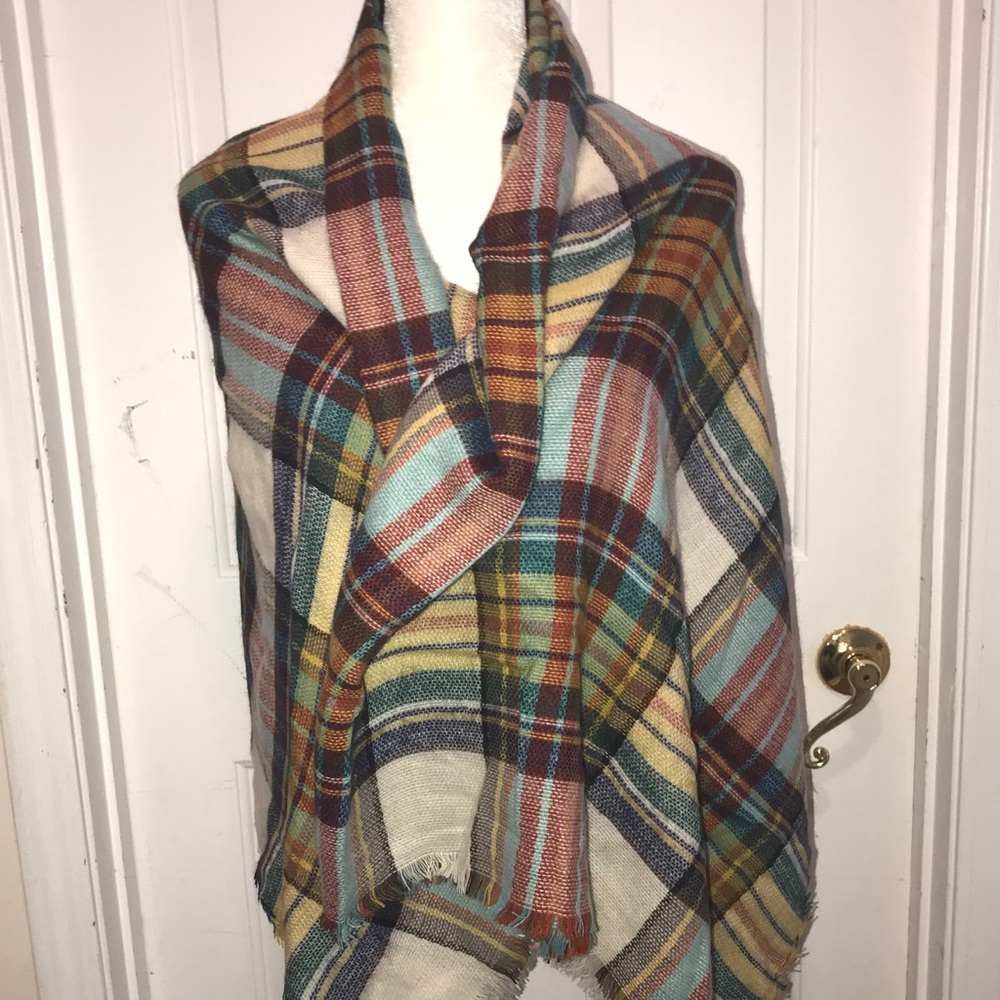 Steve Madden Oversized Large Plaid Blanket Scarf - Picture 3 of 7